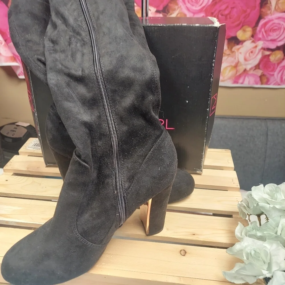 Material Girl NWT MPriyanka Black Size 10 Over The Knee Boots NEW IN BOX.